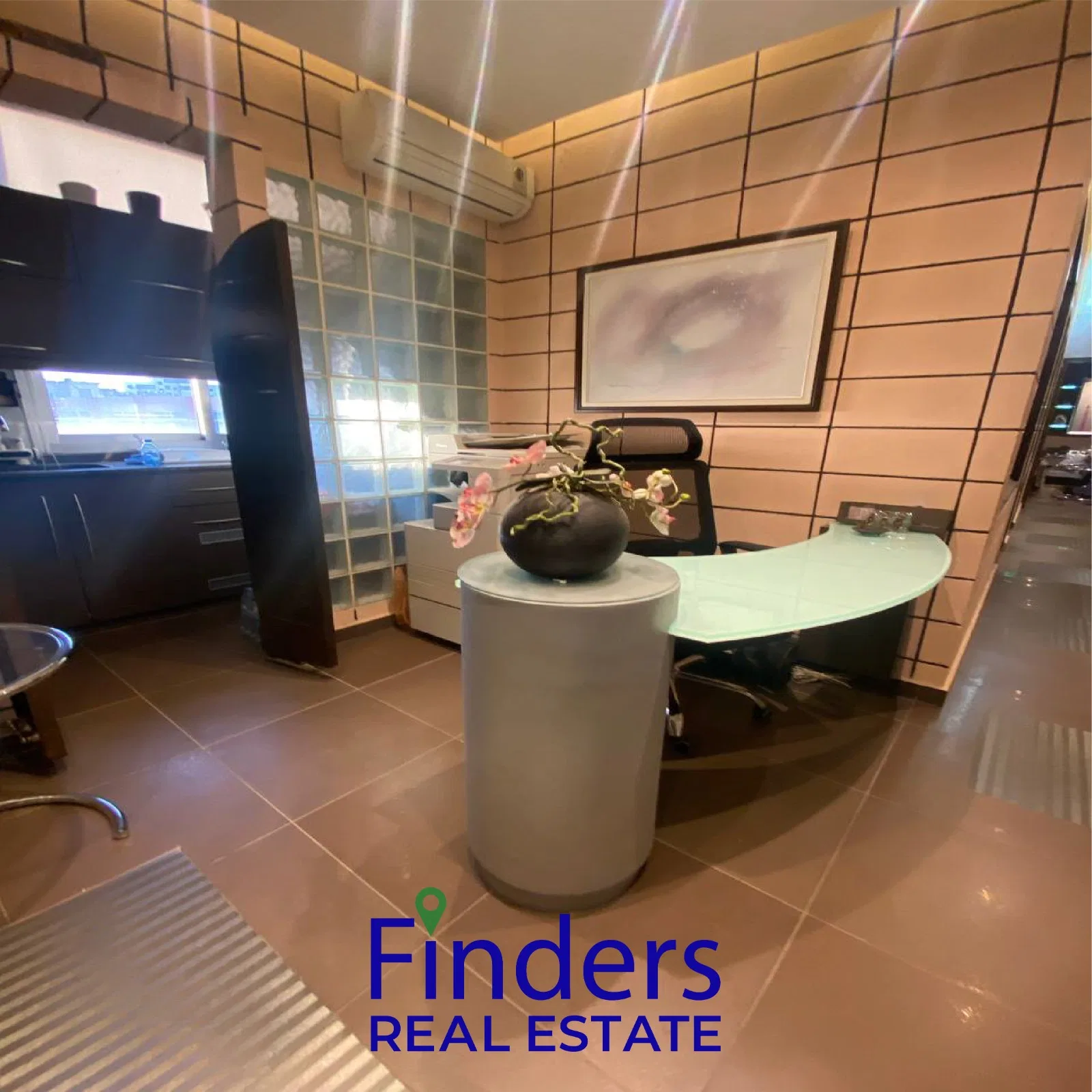 Office for rent in Sad El Baouchriyeh, photo 2