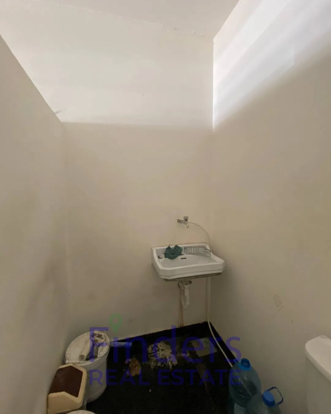 Shop for rent in Dekwaneh-Slave!, photo 2