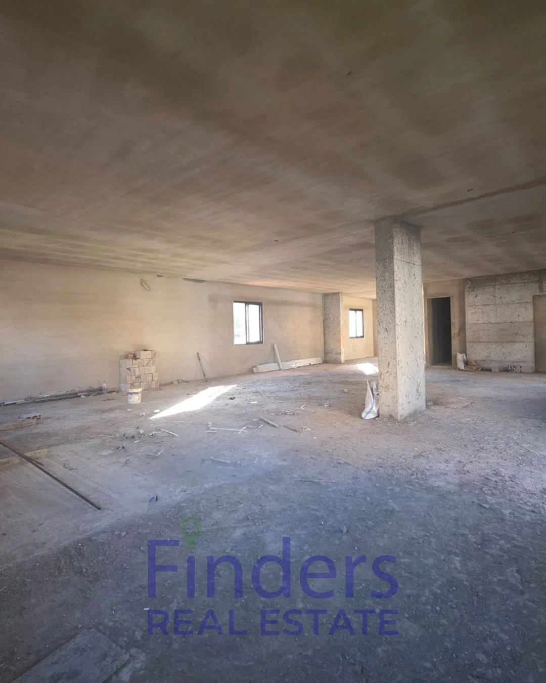 Industrial Building for rent in Mazraat Yachouh!, photo 2