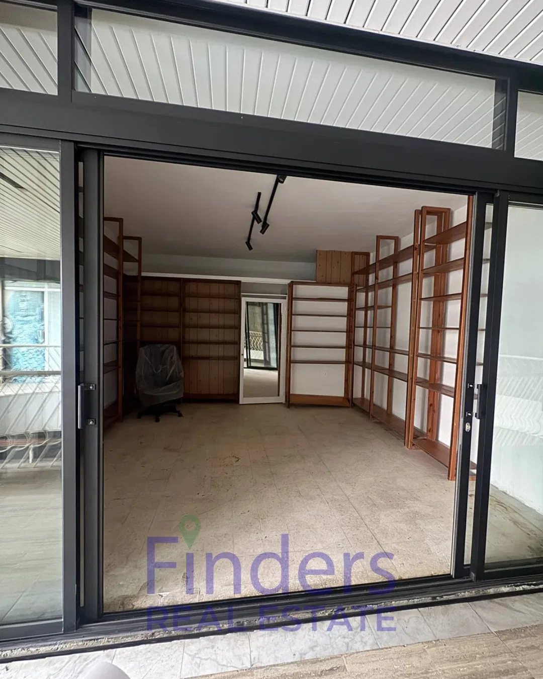 Shop for rent in Jal El Dib!, photo 3