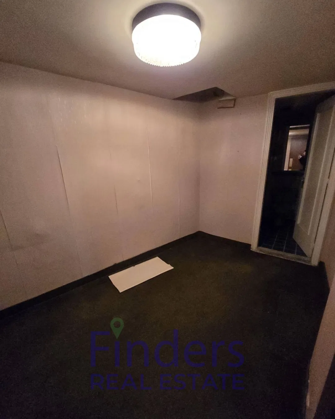 A 2-floor showroom for rent in Verdun!, photo 4