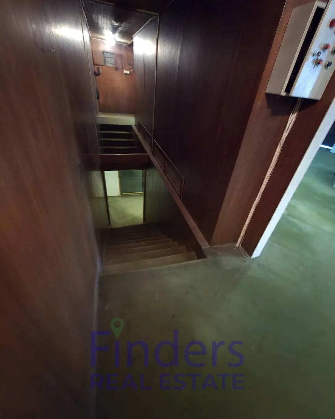 A 2-floor showroom for rent in Verdun!, photo 5