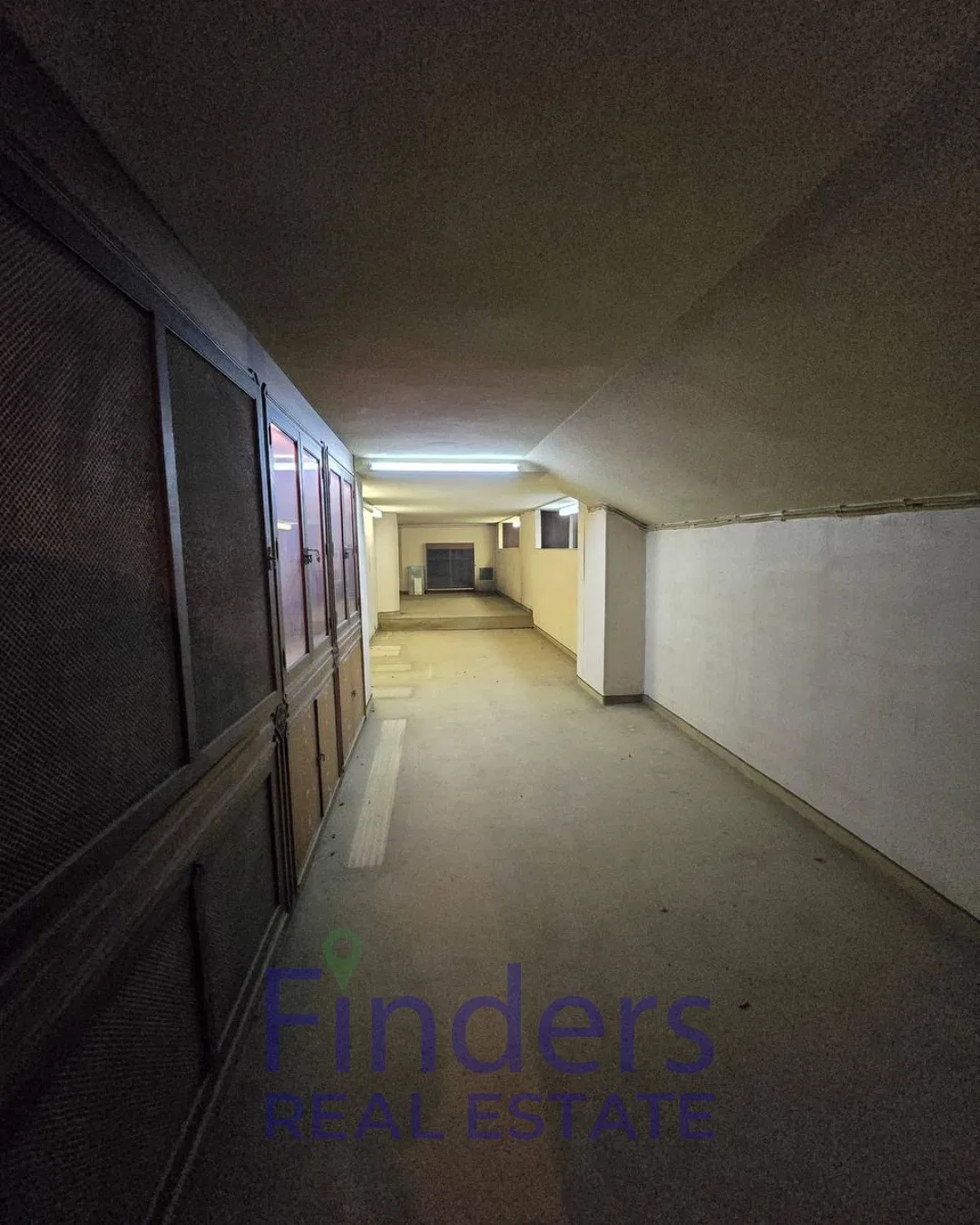 A 2-floor showroom for rent in Verdun!, photo 6