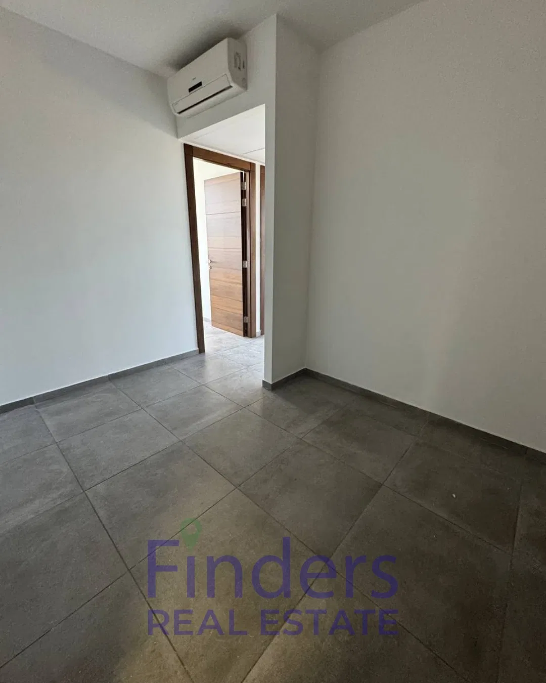 Office for rent in Sin El Fil!, photo 4