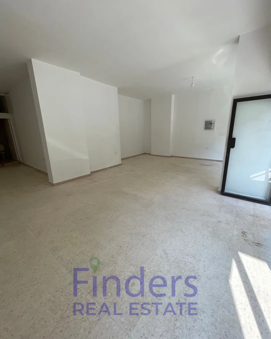 Shop for rent in Sabtieh!, photo 2