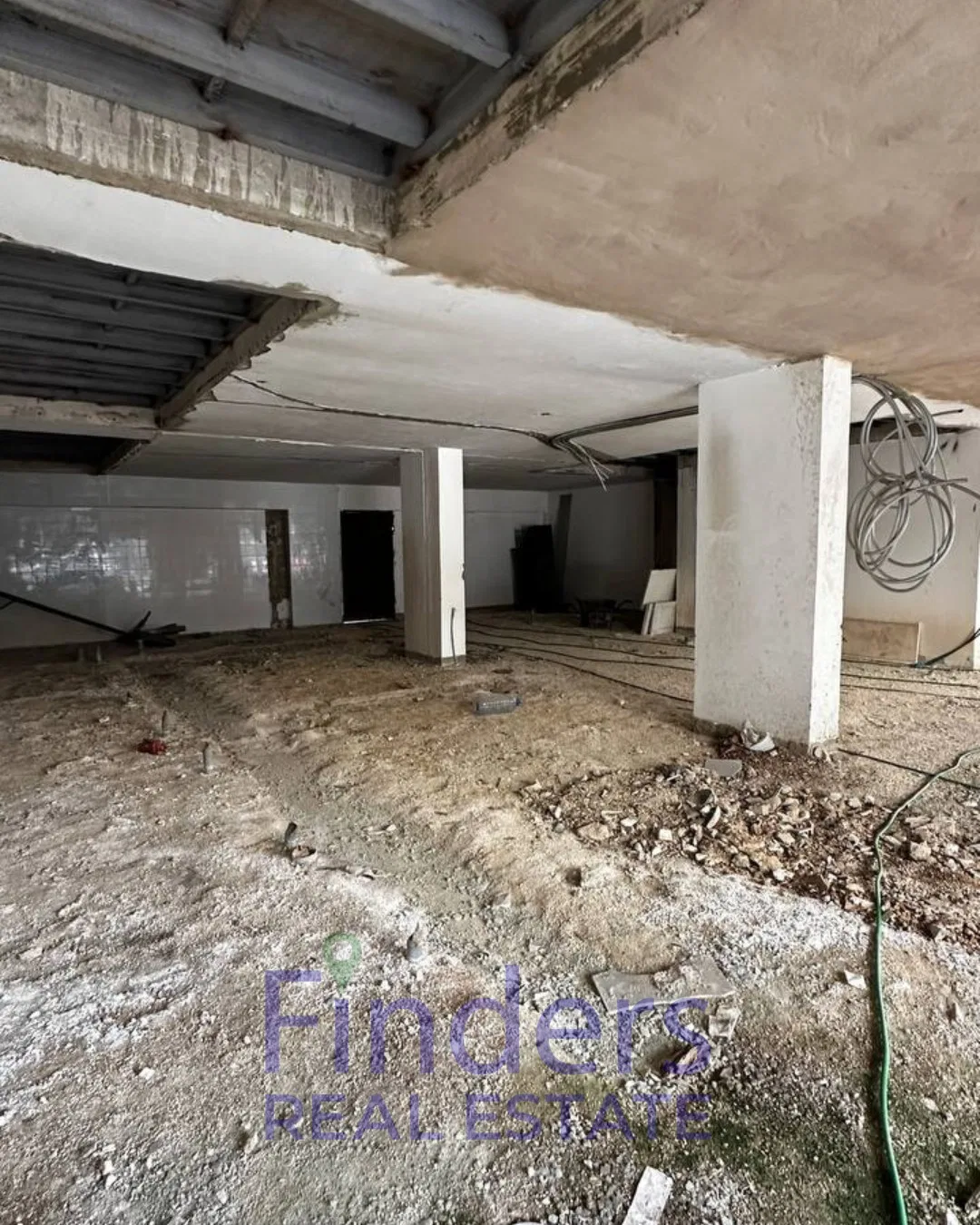 3-Floor shop for sale in Baouchriye!, photo 2