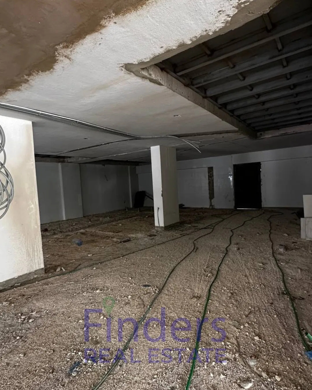 3-Floor shop for sale in Baouchriye!, photo 3