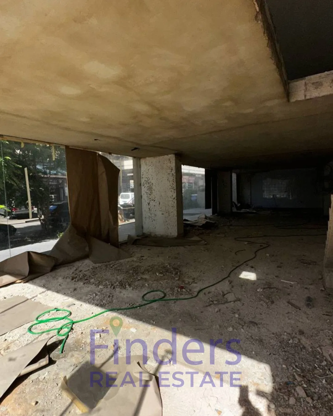3-Floor shop for sale in Baouchriye!, photo 5