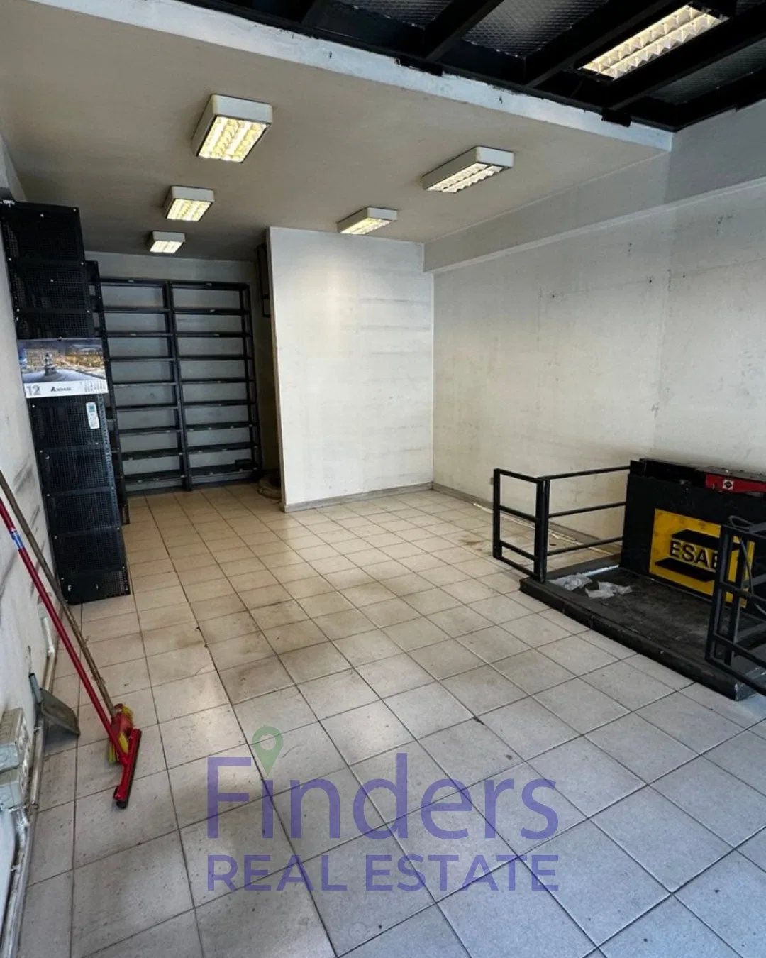 3-Floor shop for rent in Baouchriye!, photo 5