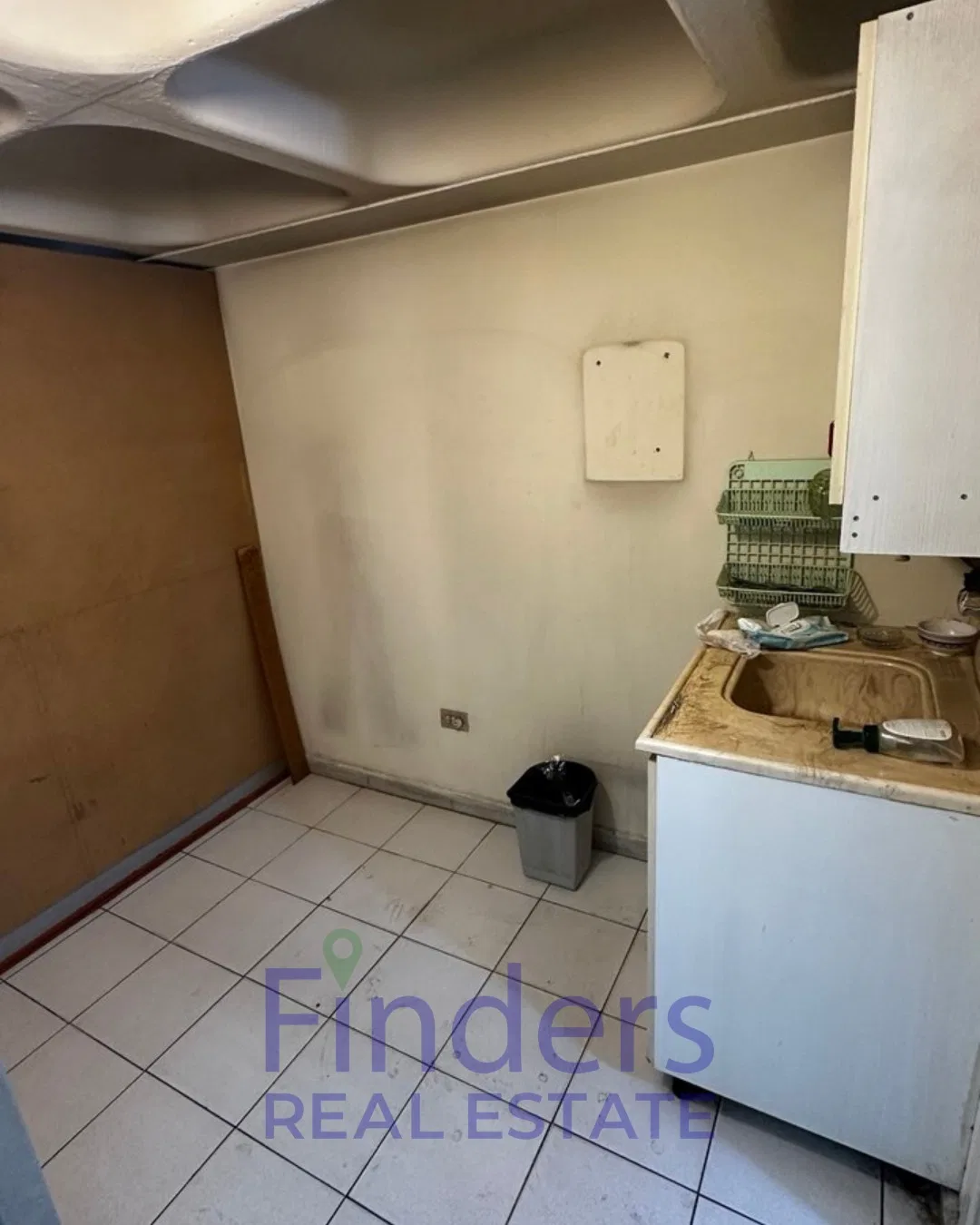3-Floor shop for rent in Baouchriye!, photo 6