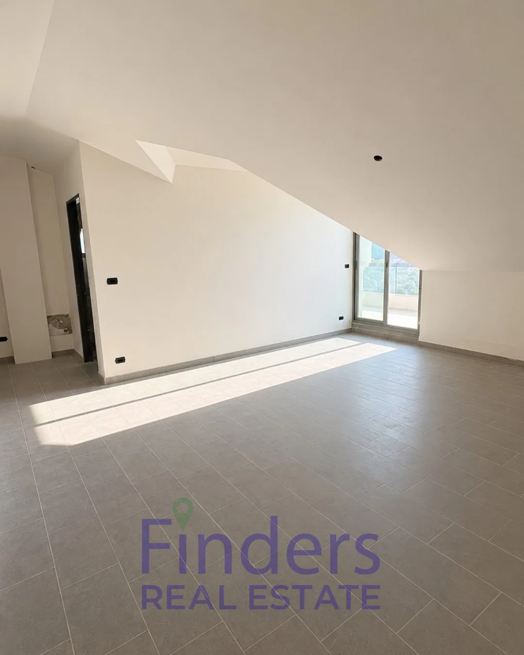 Duplex for sale in Ain Saddeh!, photo 9