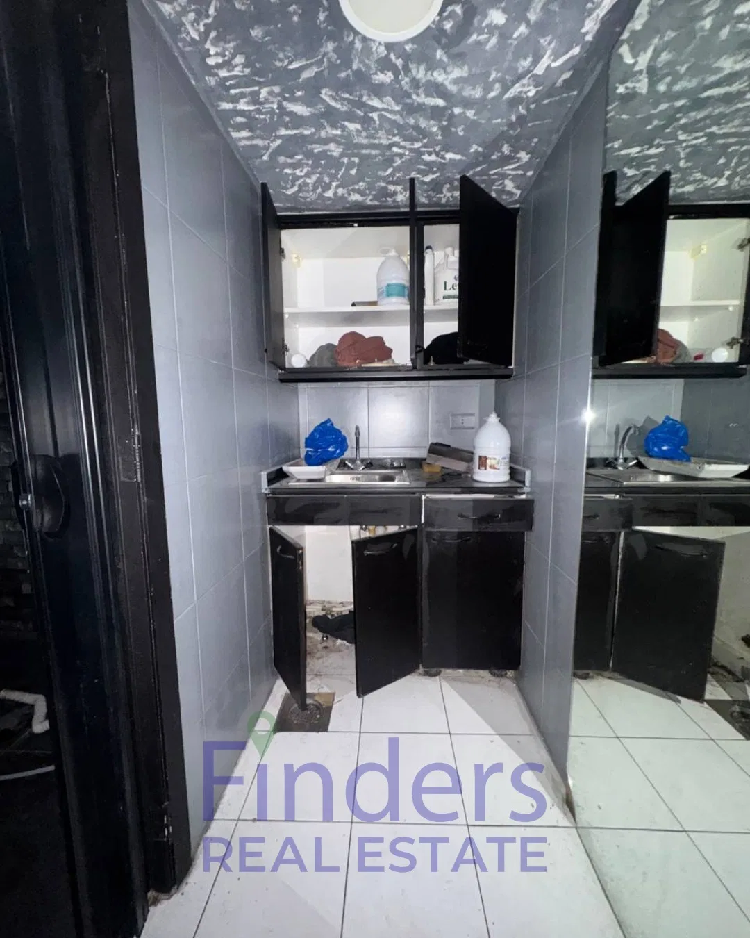 3-Floor shop for rent in Jal El Dib!, photo 3
