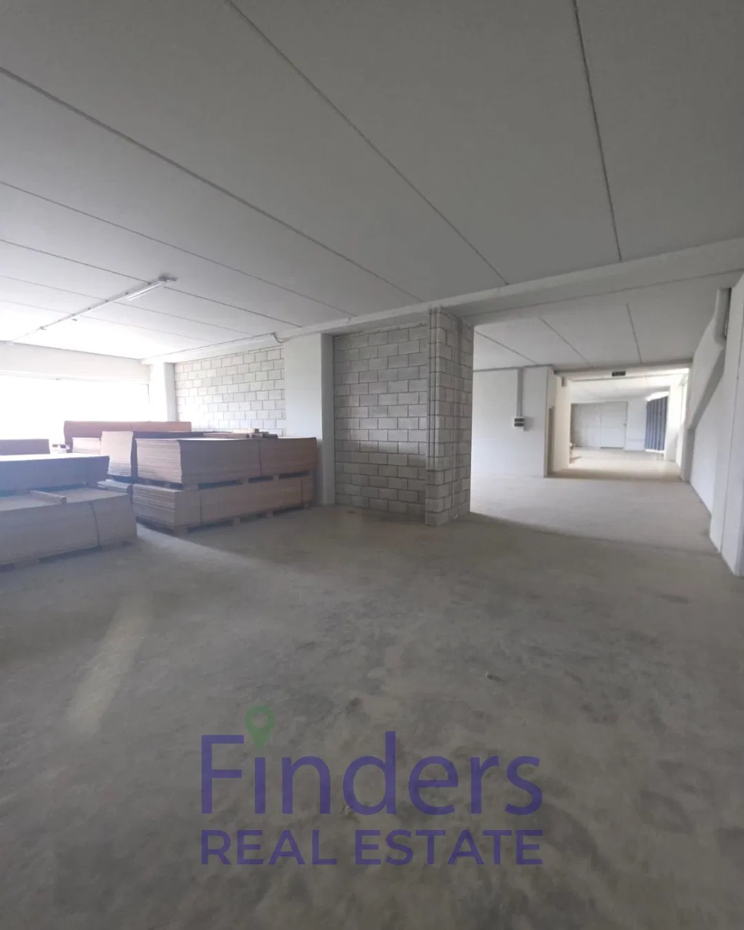 Warehouse for rent in Mazraat Yachouh!, photo 3
