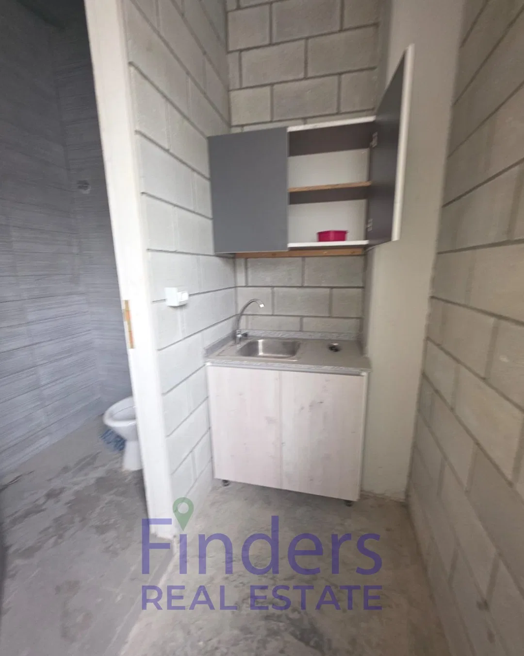 Showroom for rent in Mazraat Yachouh!, photo 2