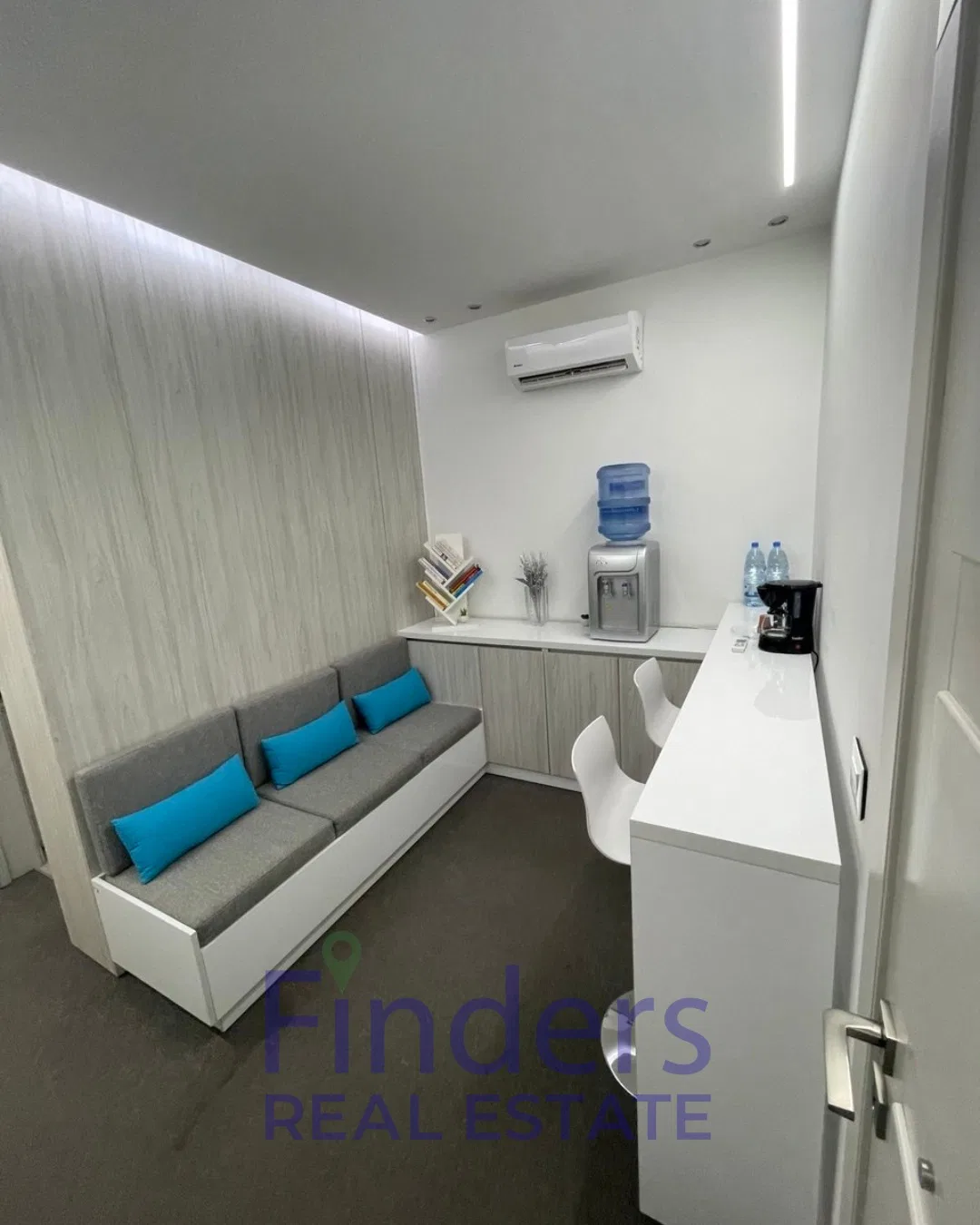 Office for sale in Ain El Remmaneh!, photo 2