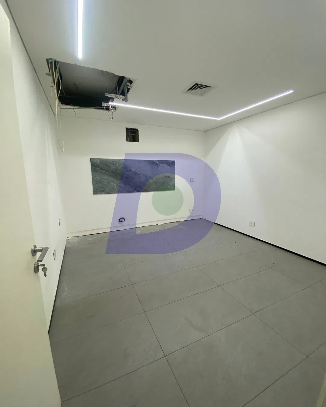 3-Floor shop for rent in Hamra!, photo 5