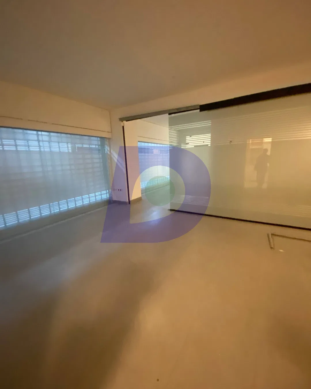 3-Floor shop for rent in Hamra!, photo 7